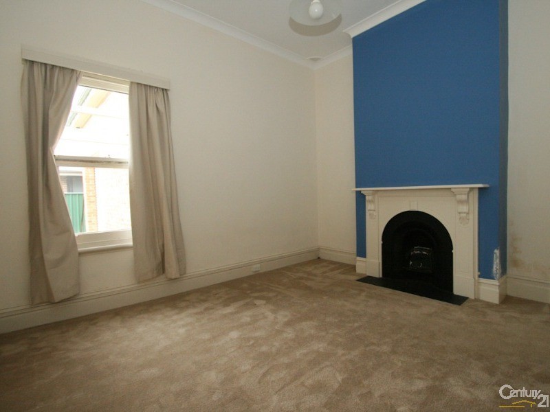 Spring Hill NSW 2800