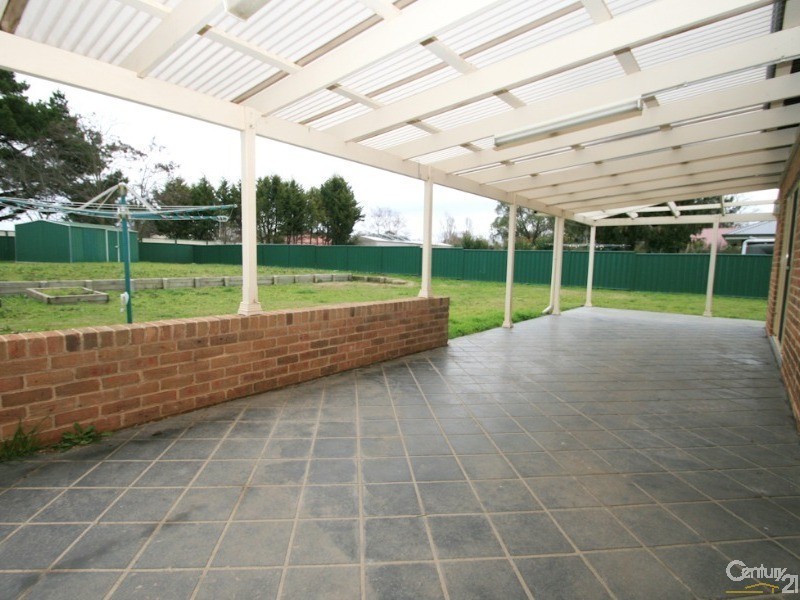 Spring Hill NSW 2800