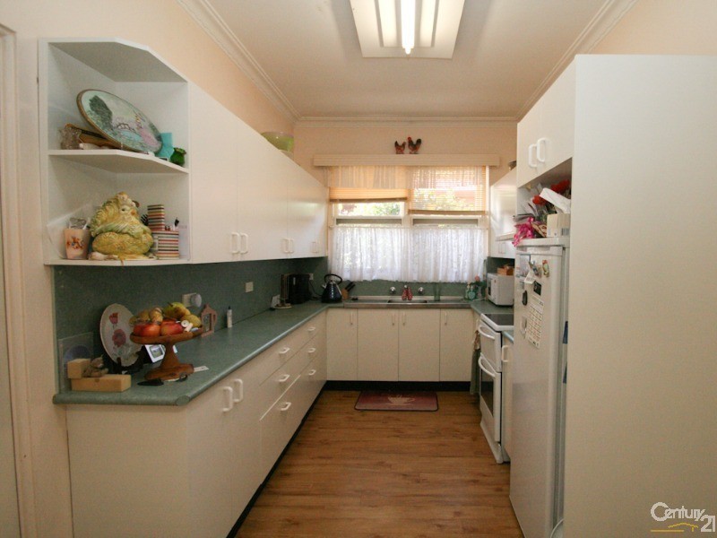 25 NATIONAL AVENUE, Orange NSW 2800