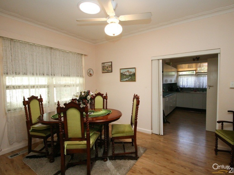 25 NATIONAL AVENUE, Orange NSW 2800