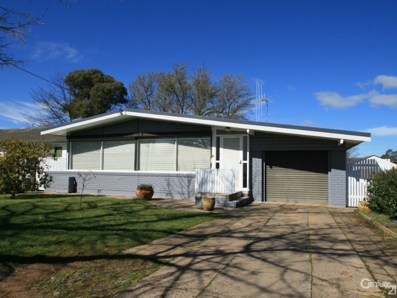 76 KENNA STREET, Orange NSW 2800