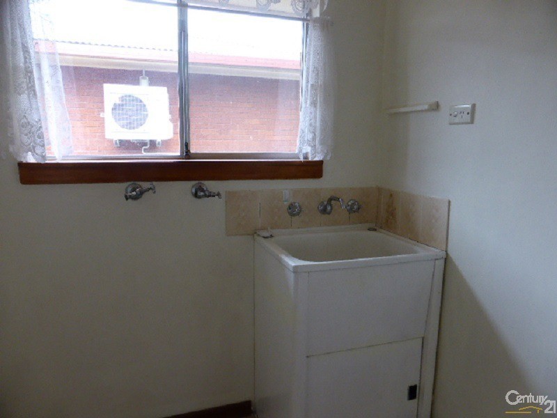 349 Peisley Street, Orange NSW 2800