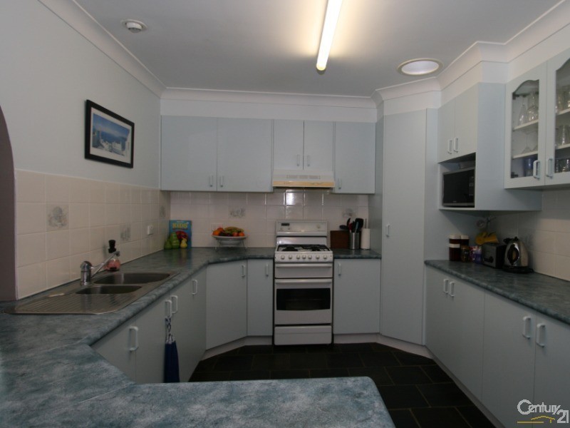 22 Endeavour Avenue, Orange NSW 2800