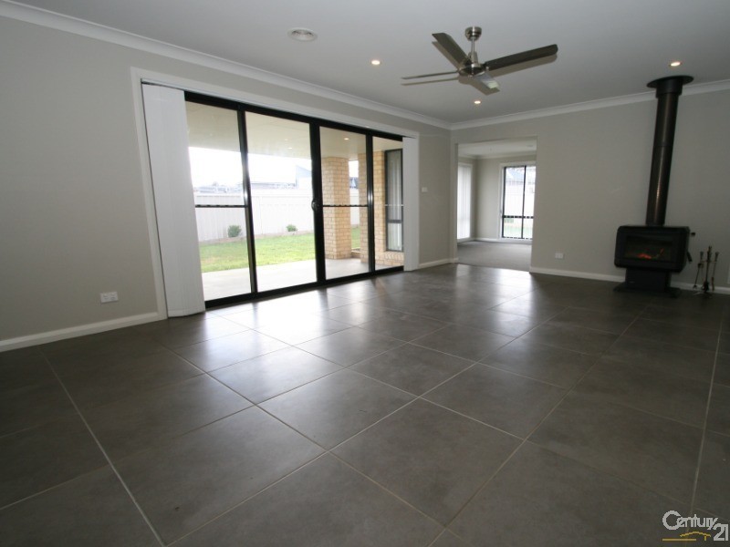 54 Diamond Drive, Orange NSW 2800