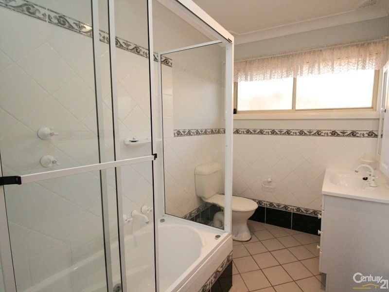 15 CAMPDALE PLACE, Orange NSW 2800