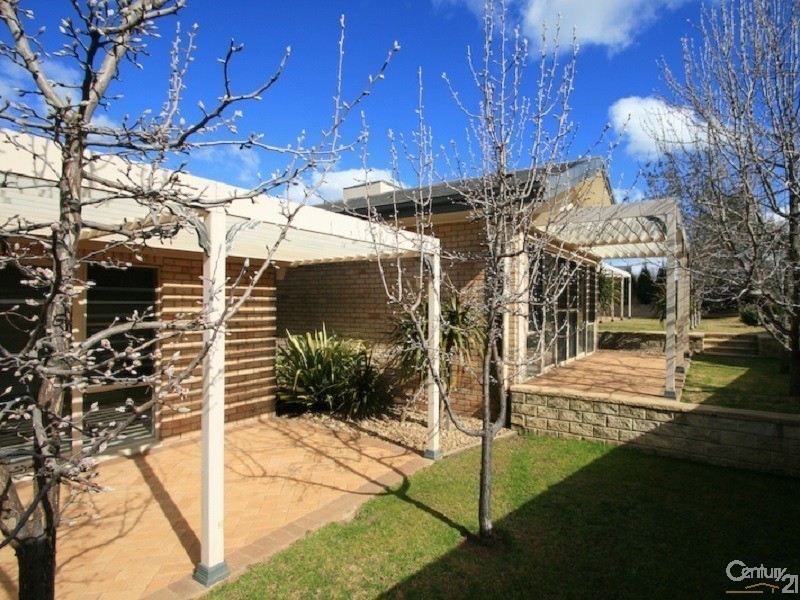 7 Diamond Drive, Orange NSW 2800
