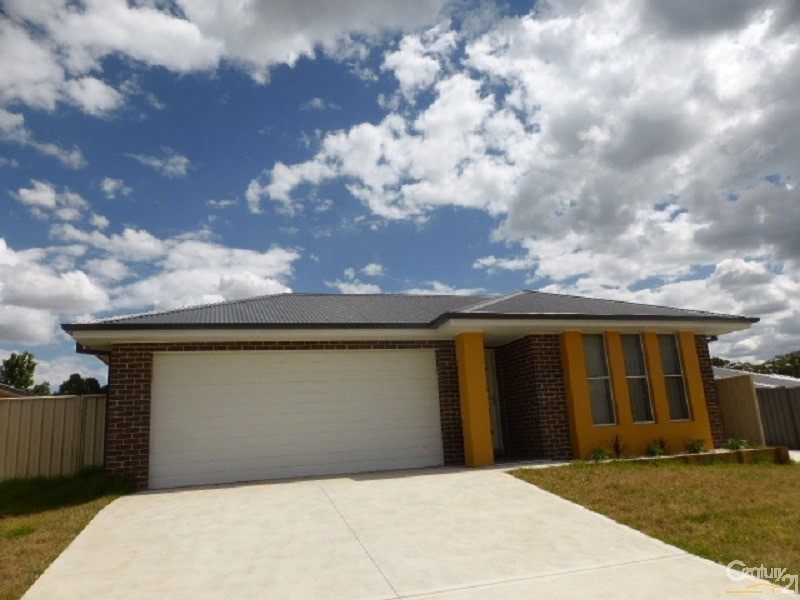 15 Hughes Street, Orange NSW 2800