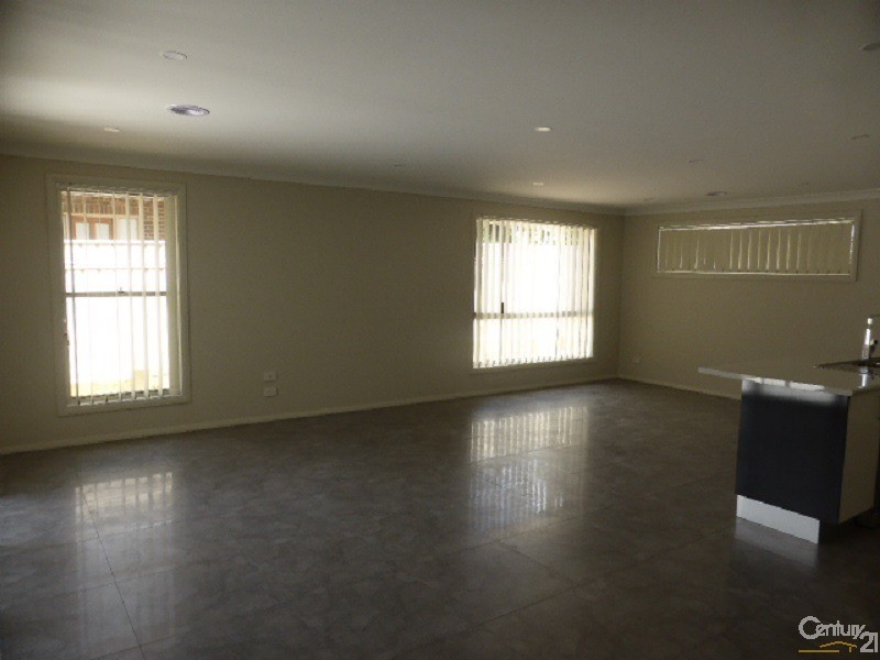 15 Hughes Street, Orange NSW 2800