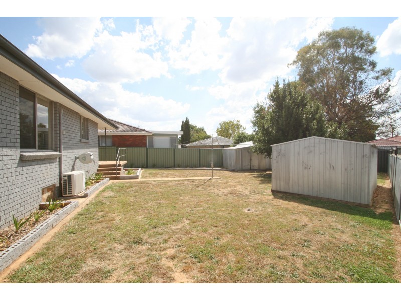16 Sunny South Crescent, Orange NSW 2800