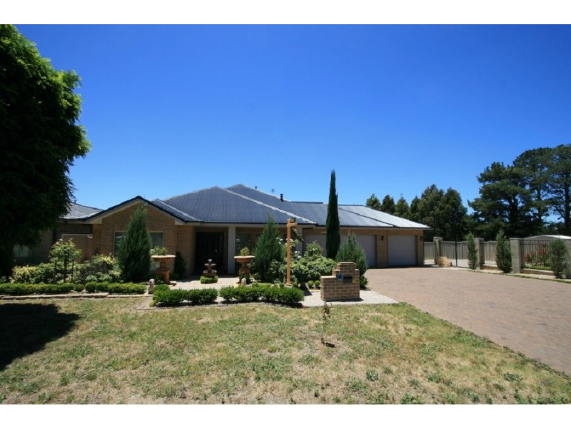 3 Jade Avenue, Orange NSW 2800