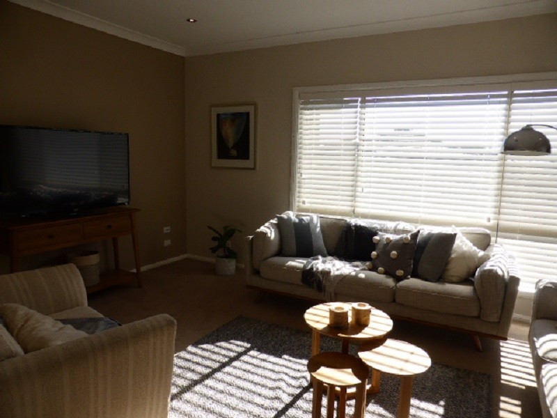 3 Jade Avenue, Orange NSW 2800