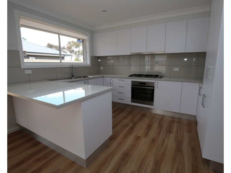 45A Molloy Drive, Orange NSW 2800
