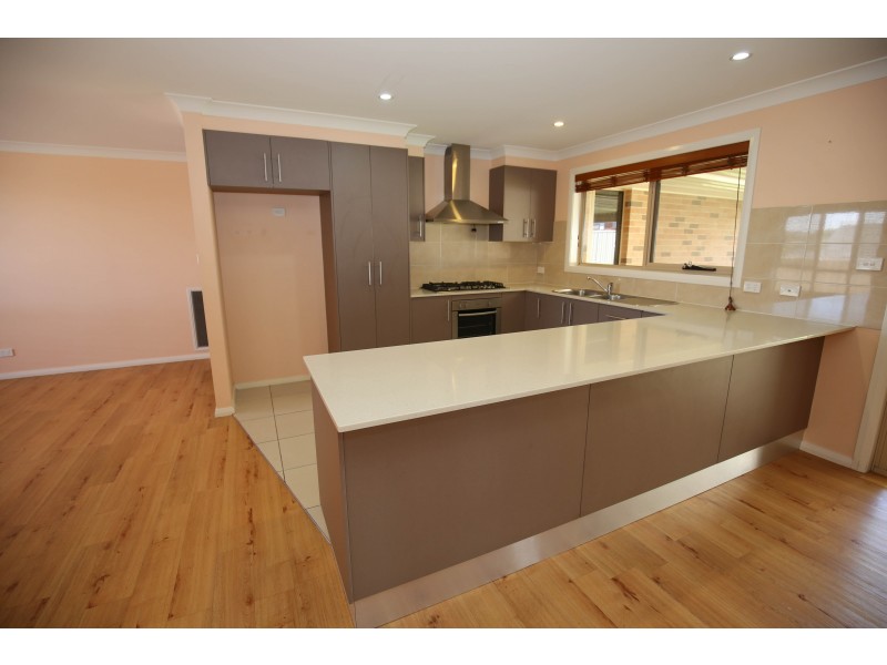 44 JONATHON ROAD, Orange NSW 2800