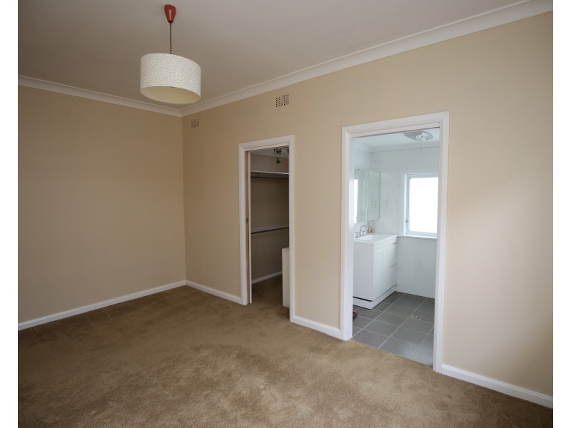 31 Spring Street, Orange NSW 2800