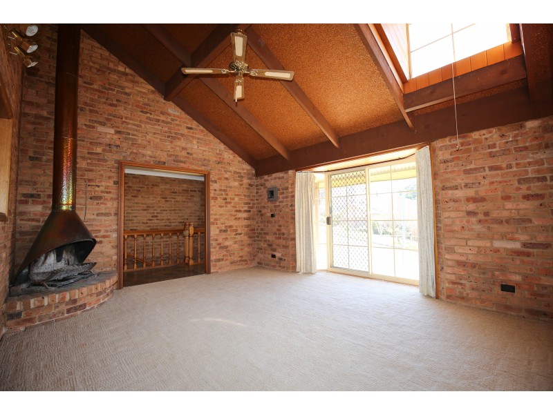 21 MAPLE AVENUE, Orange NSW 2800