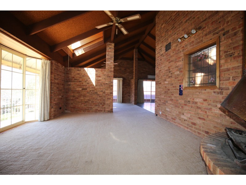 21 MAPLE AVENUE, Orange NSW 2800