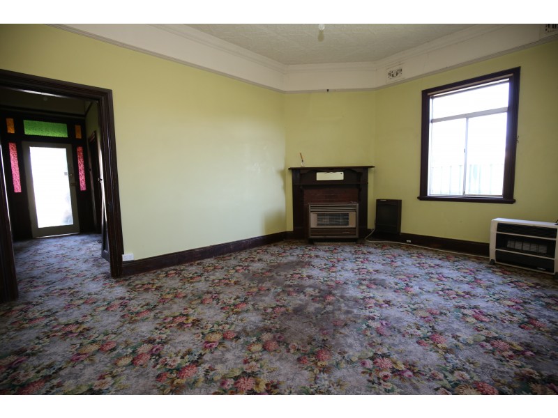 71 McLACHLAN STREET, Orange NSW 2800