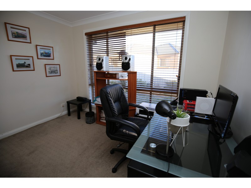 99 Diamond Drive, Orange NSW 2800