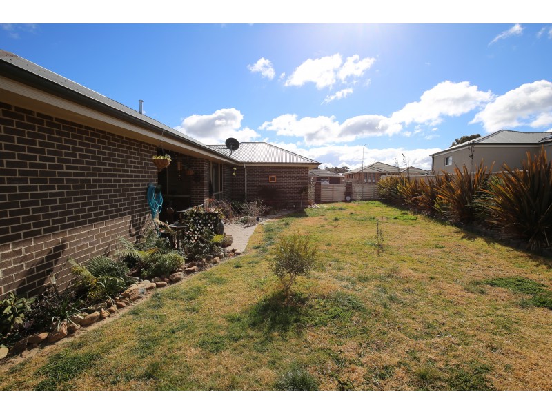 99 Diamond Drive, Orange NSW 2800