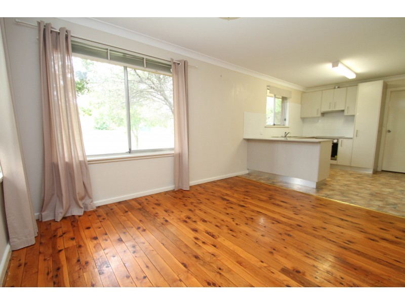 20 Boronia Crescent, Orange NSW 2800