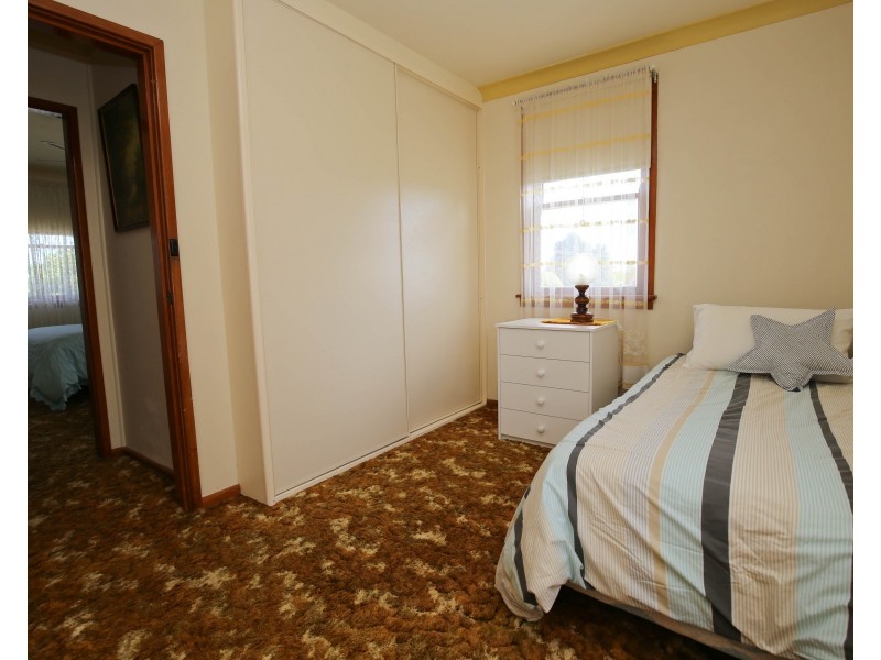 5 ADINA CRESCENT, Orange NSW 2800