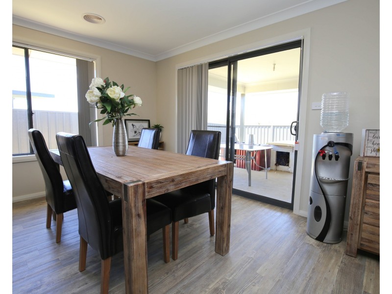 9 MULHALL PLACE, Orange NSW 2800