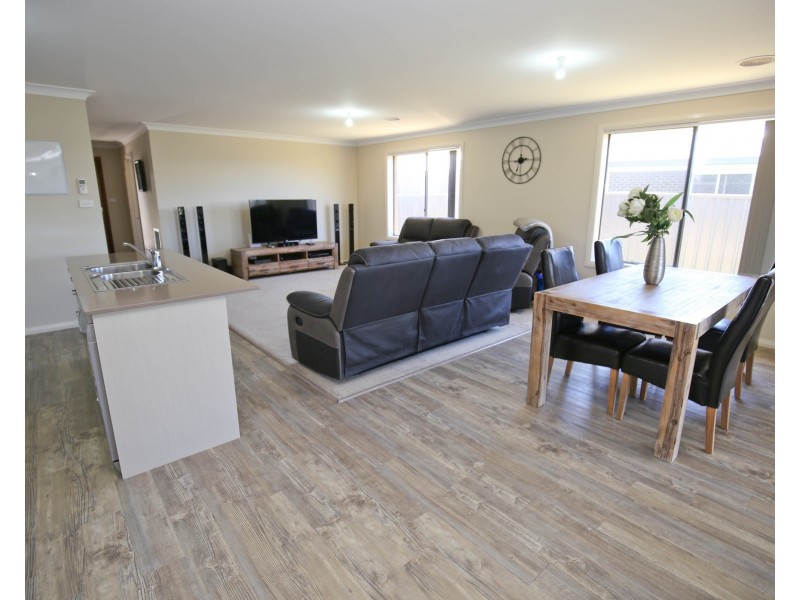 9 MULHALL PLACE, Orange NSW 2800