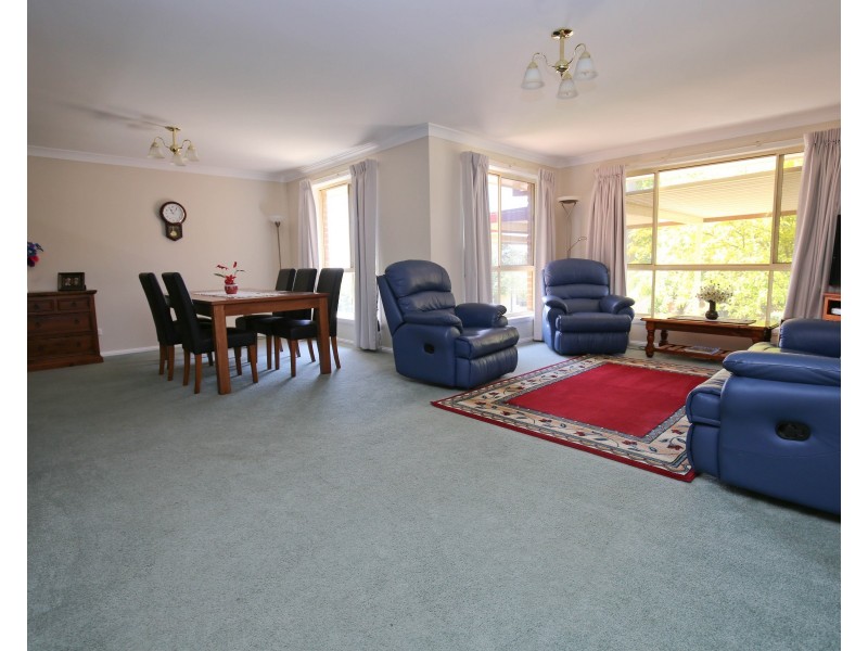 1 ACACIA DRIVE, Orange NSW 2800