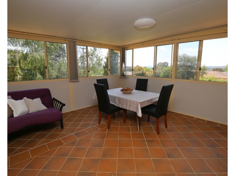 1 ACACIA DRIVE, Orange NSW 2800