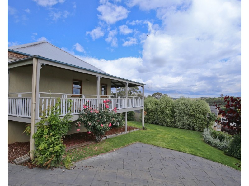 8 EMILY PLACE, Orange NSW 2800