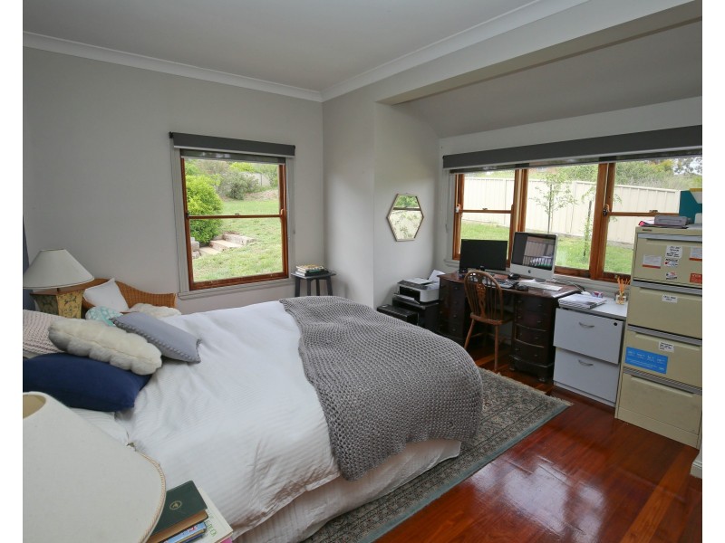 8 EMILY PLACE, Orange NSW 2800