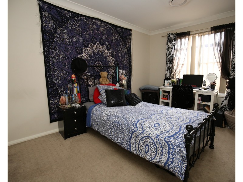 12a Diamond Drive, Orange NSW 2800
