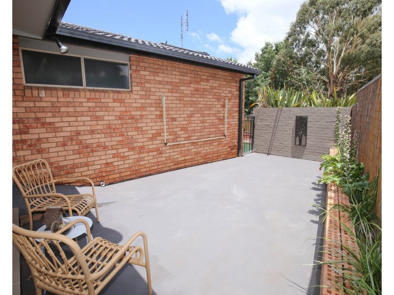 4 SAMUEL CLOSE, Orange NSW 2800