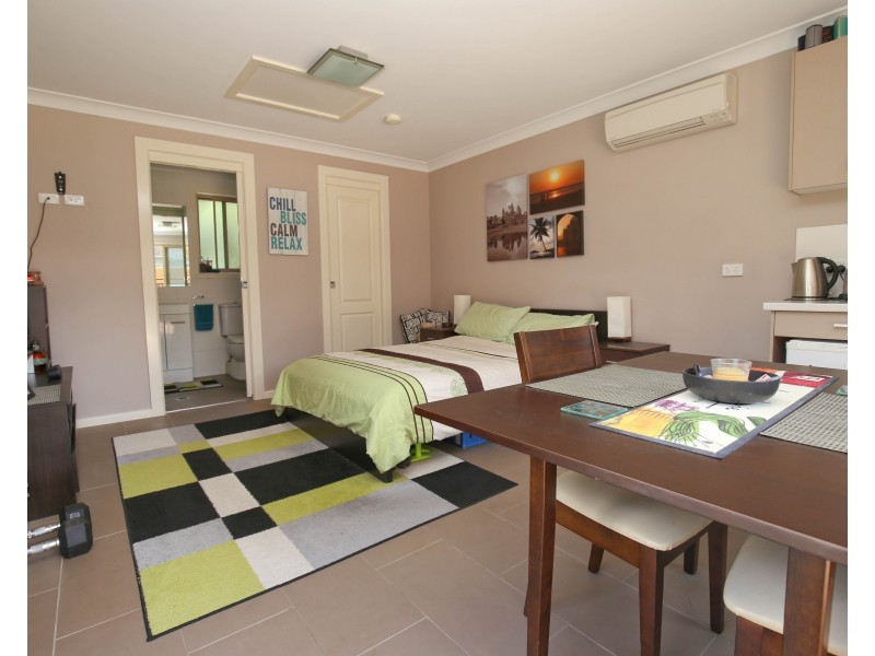 4 SAMUEL CLOSE, Orange NSW 2800