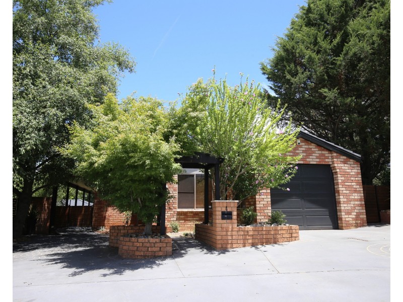 4 SAMUEL CLOSE, Orange NSW 2800