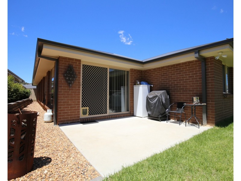 39 BOTANIC WAY, Orange NSW 2800