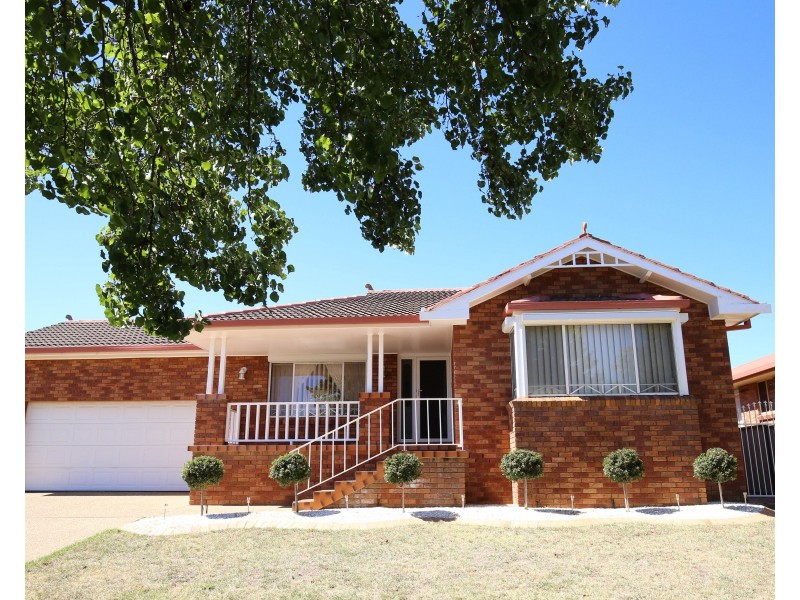 6 AVONDALE DRIVE, Orange NSW 2800
