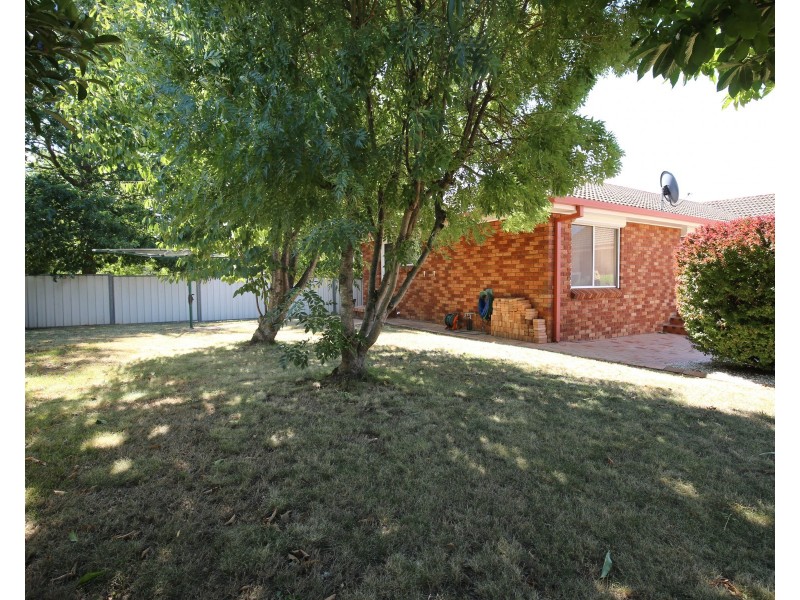 6 AVONDALE DRIVE, Orange NSW 2800