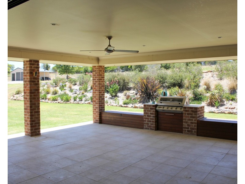 17 Windera Way, Orange NSW 2800