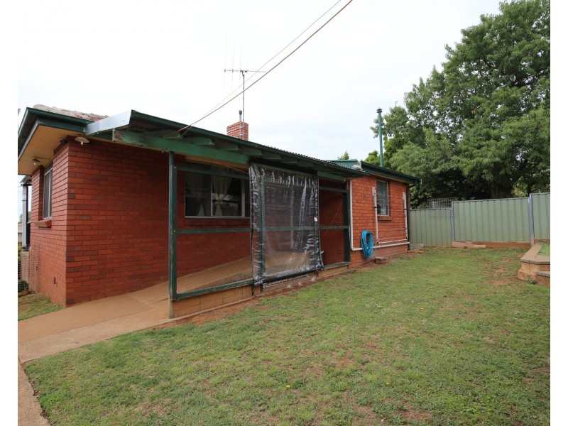 341 PEISLEY STREET, Orange NSW 2800