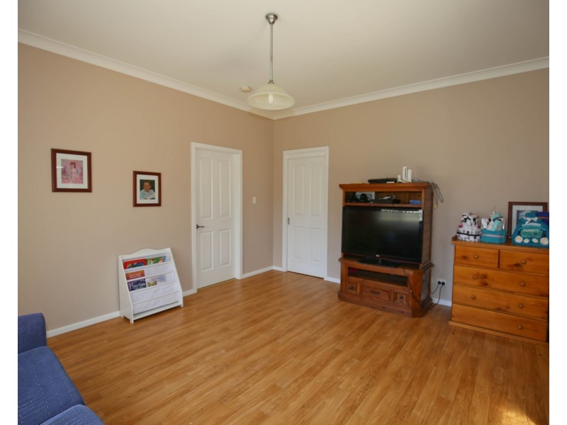 82 CECIL ROAD, Orange NSW 2800