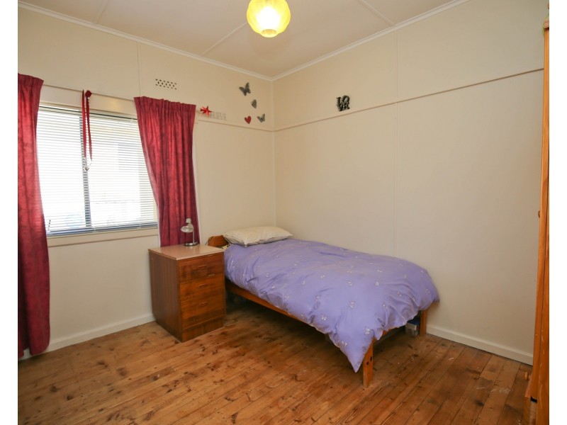 102 Matthews Avenue, Orange NSW 2800