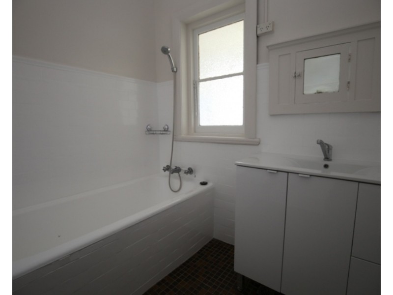 110 Moulder Street, Orange NSW 2800