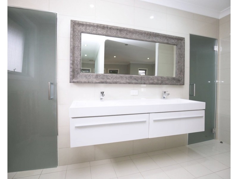 43 Fahy Crescent, Orange NSW 2800