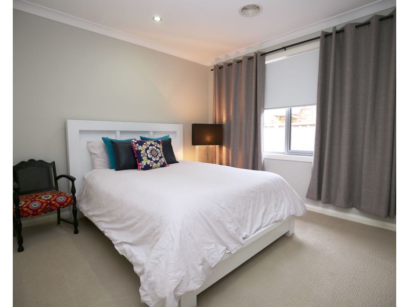 43 Fahy Crescent, Orange NSW 2800