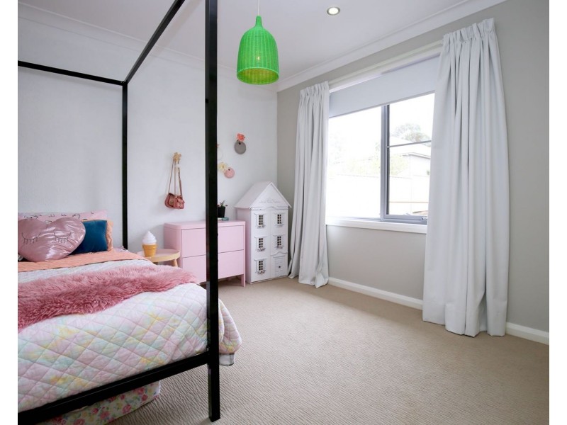 43 Fahy Crescent, Orange NSW 2800