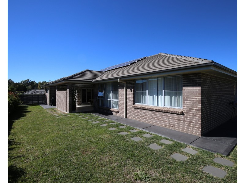 43 Fahy Crescent, Orange NSW 2800