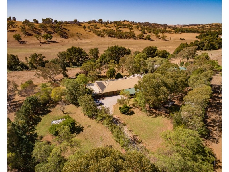 2592 THE ESCORT WAY, Orange NSW 2800