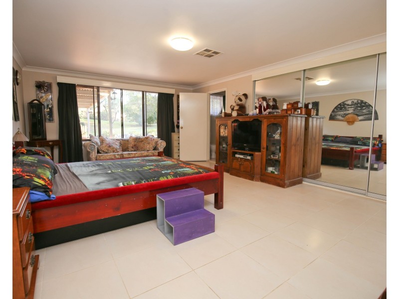 2592 THE ESCORT WAY, Orange NSW 2800