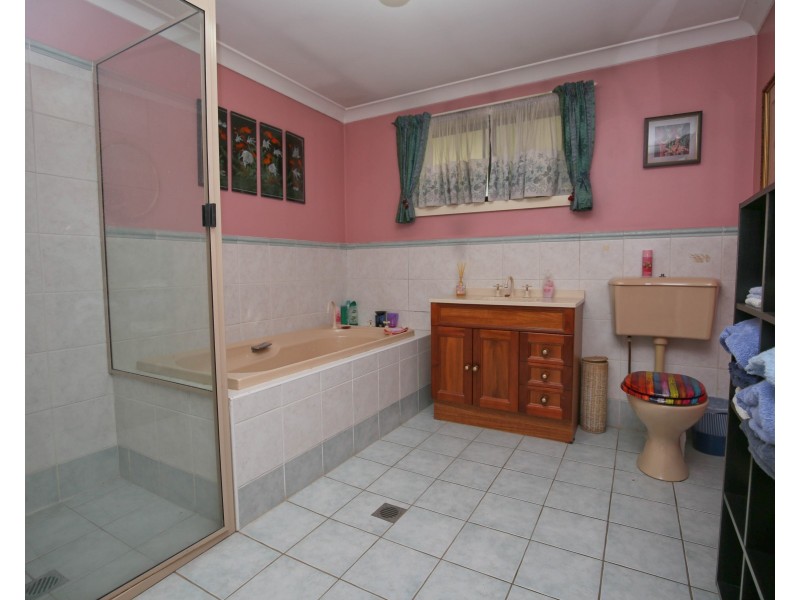 2592 THE ESCORT WAY, Orange NSW 2800